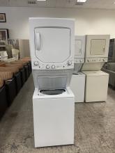 Apartment Sized 24'' Stackable Washer Dryer Laundry Units